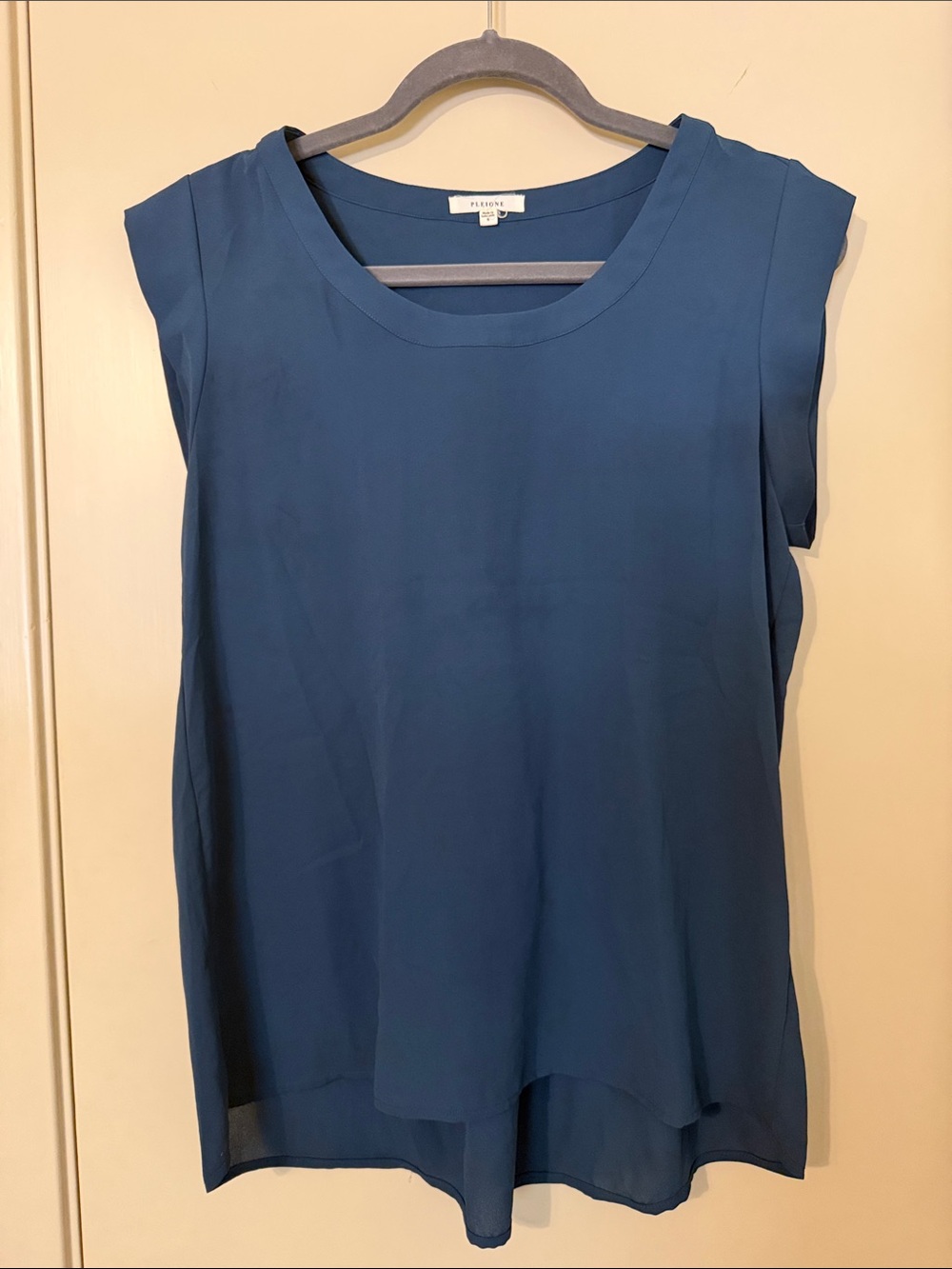 Pleione Teal Blue Cap-Sleeve Round Neck Tank